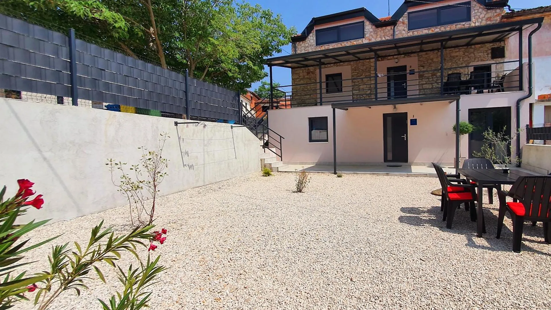 Apartmani Fenix Plovanija